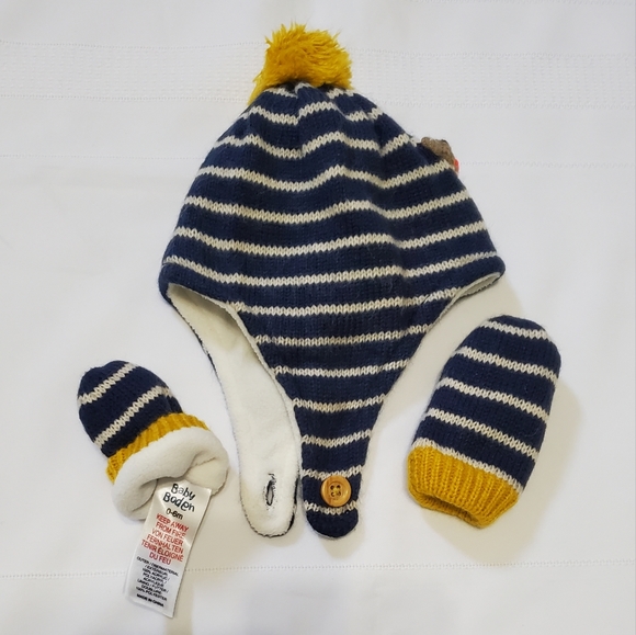 MiniBoden Baby Hat with Mittens Set - Picture 3 of 5